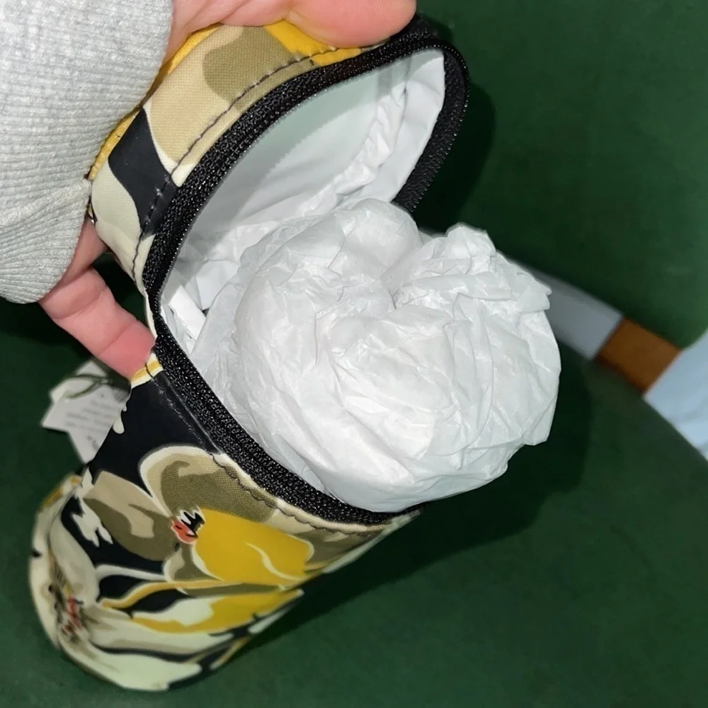 Vera Bradley NWT baby bottle‎ caddy Dogwood retired